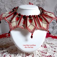 Collier plastron Romane, brodé avec des rocailles et perles, que style !