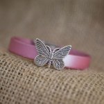 Bracelet pour fille cuir et charme papillon personnalisable