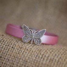 Bracelet pour fille cuir et charme papillon personnalisable