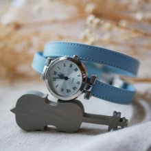 Montre bracelet double tour en cuir couture bleu ciel