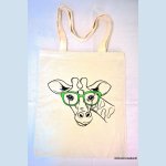 Tote Bag brodé girafe lunettes vertes personnalisable