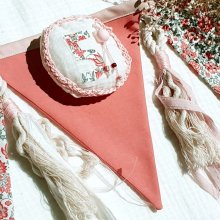 Guirlande de fanions chambre bébé ou enfant en tissu Liberty, coton et macramé style rétro vintage bohème 
